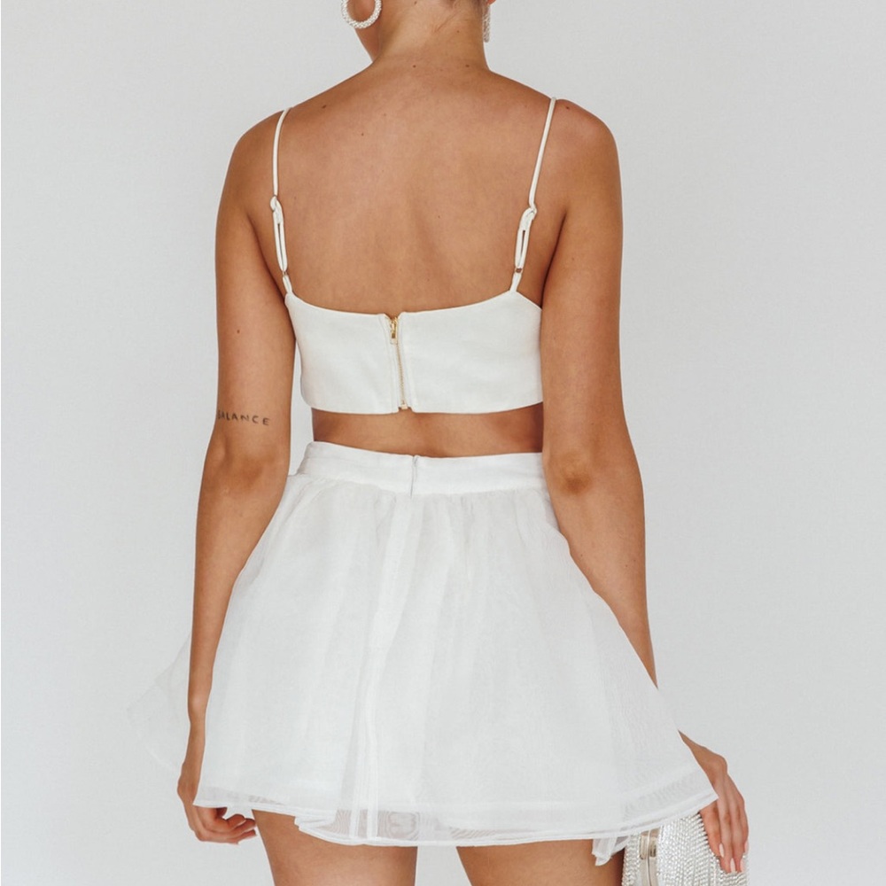 Karrie Layered Ballet Mini Skirt White, L - Picture 3 of 8